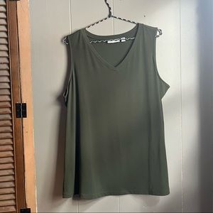Susan Graver tank top
